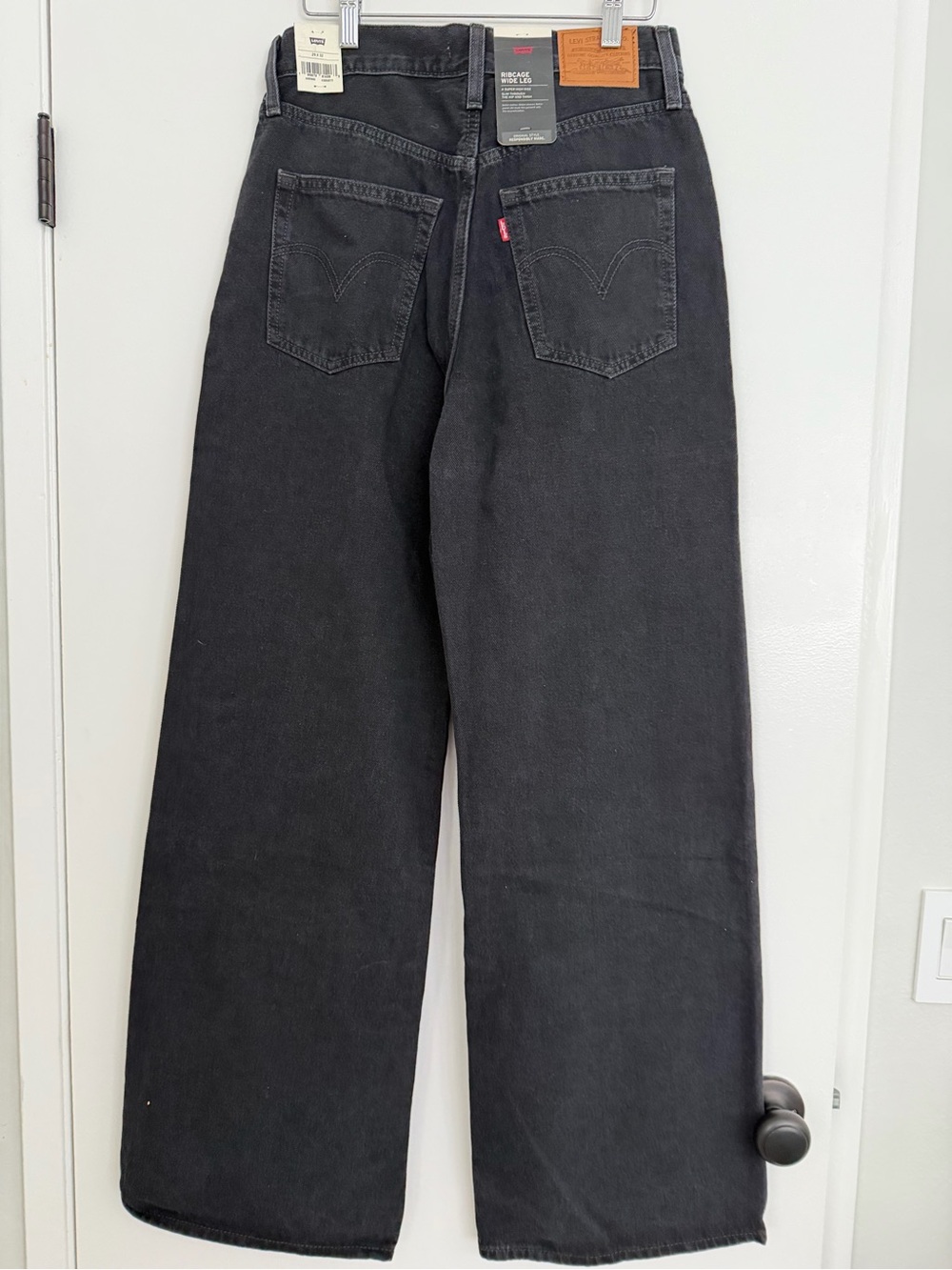 LEVI’S PREMIUM Ribcage Wide Leg Jeans SIZE: 29x32